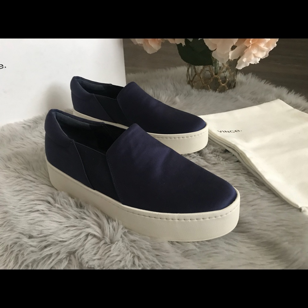 VINCE Warren Low Top Slip On Fashion Sneakers NIB - Picture 5 of 8